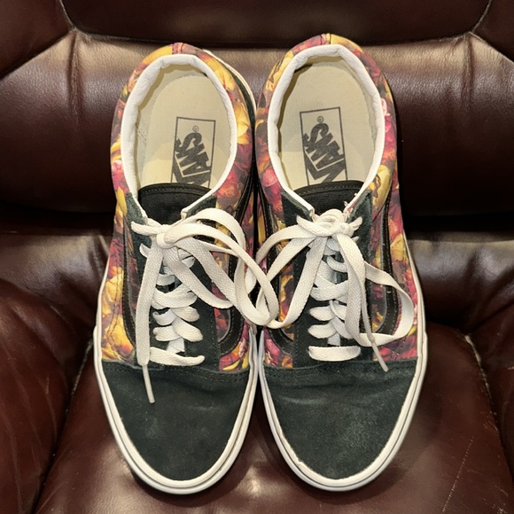 Vans Old Skool Floral & Stripe Shoes - Picture 4 of 15
